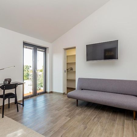 Villa Zora Rasopasno Eksteriør billede